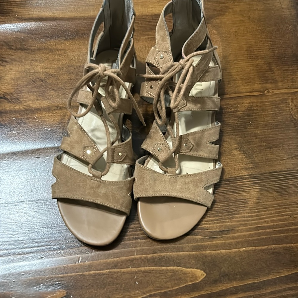 Circus, Sam Edelman size 8, faux suede, tan flat, gladiator sandal